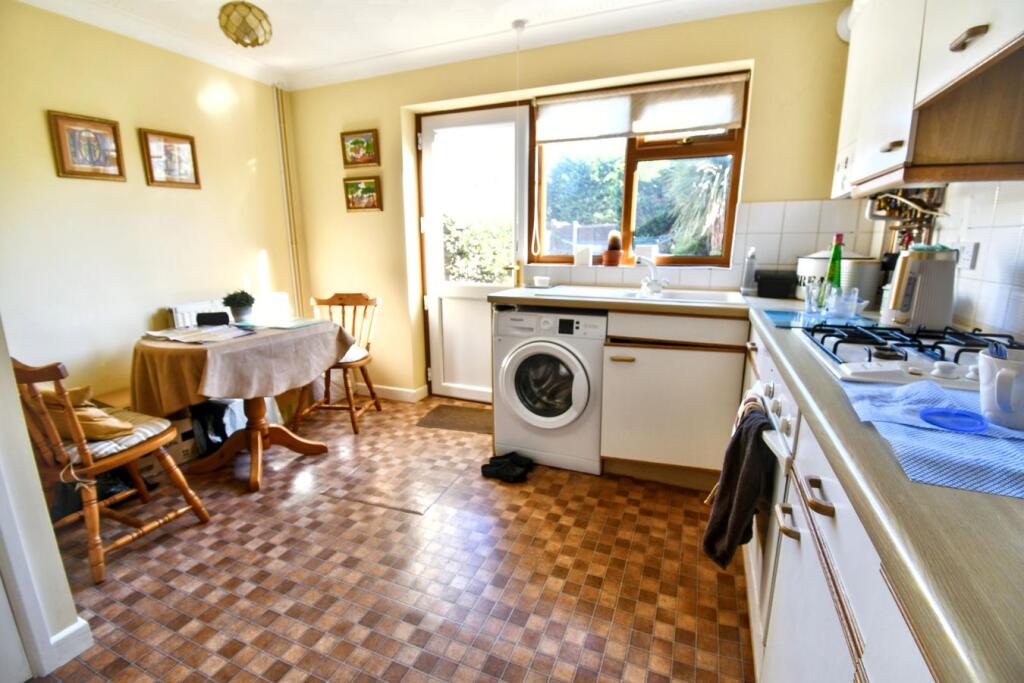 House in Kempston, Bedford - More