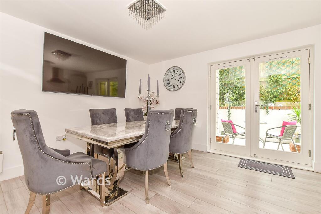 Main image of property: Pembury Road, Tonbridge, Kent