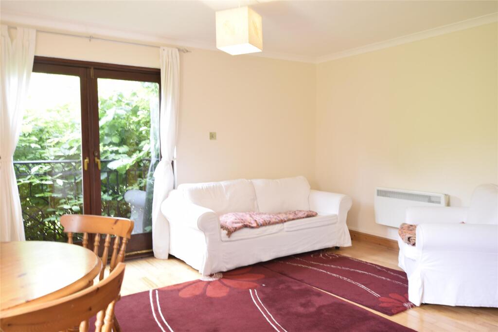 House in Bristol, Crew's Hole, St George - View 3