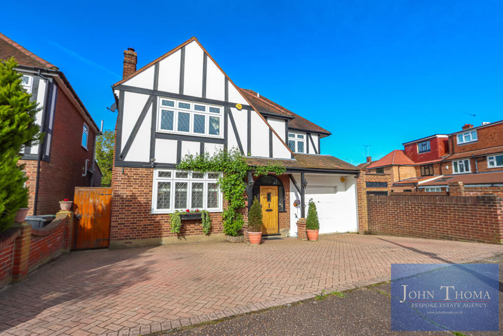 4-bed detached on Lyndhurst Rise, Chigwell, Essex, IG7, £1,450,000