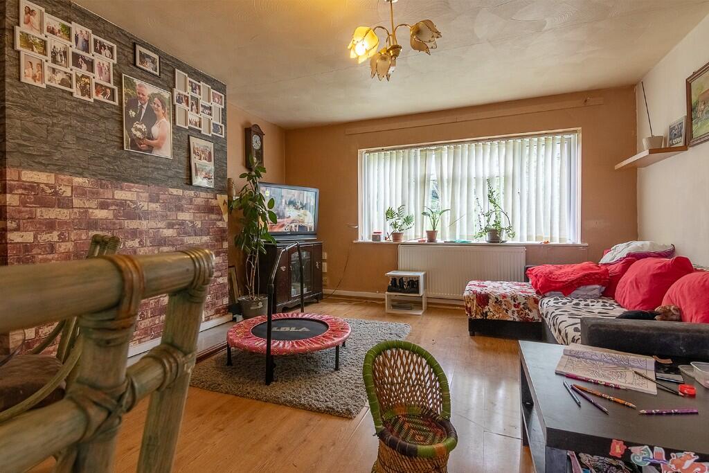 Great Bridge Road, Bilston, West Midlands, WV14 photo 2