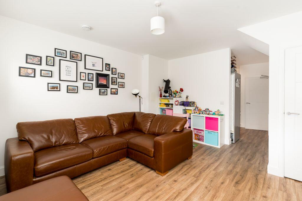 3 Lugton Terrace, Gilmerton, Edinburgh, EH17 8GU photo 4