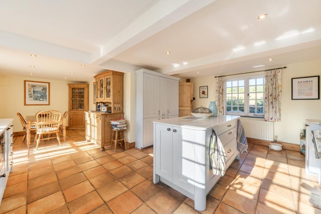 House in Winchester, Bishop's Waltham - View 5