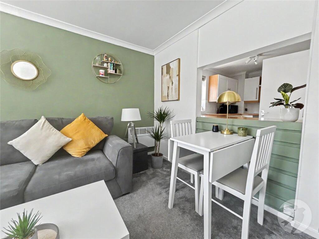 Apartment in Dartford - View 5