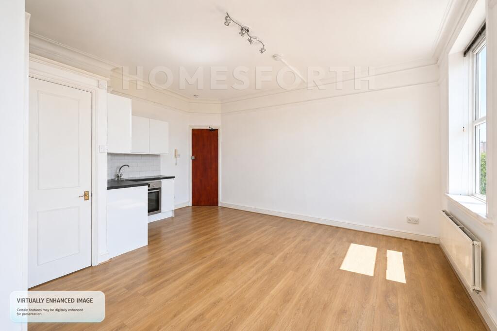 Studio flat for rent