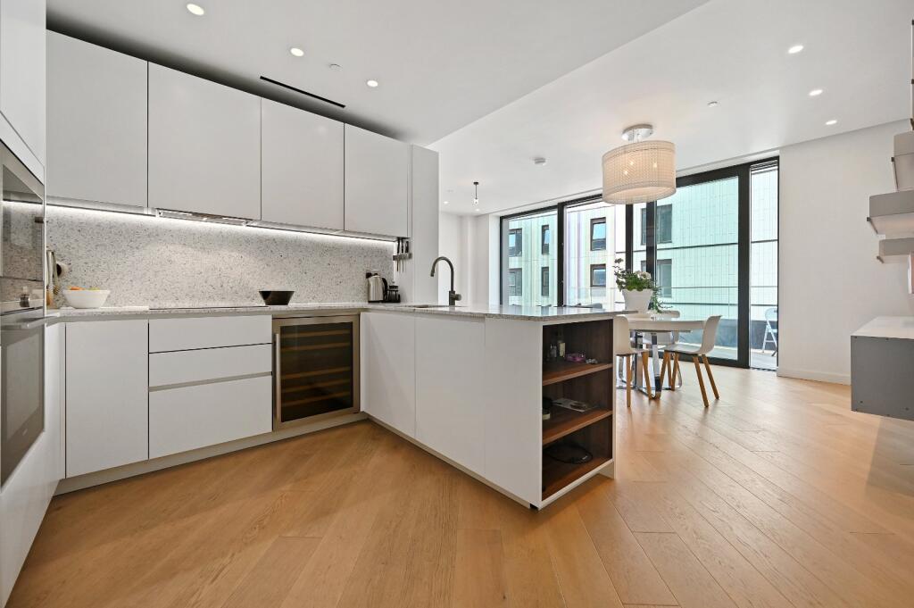 Apartment in London - View 2