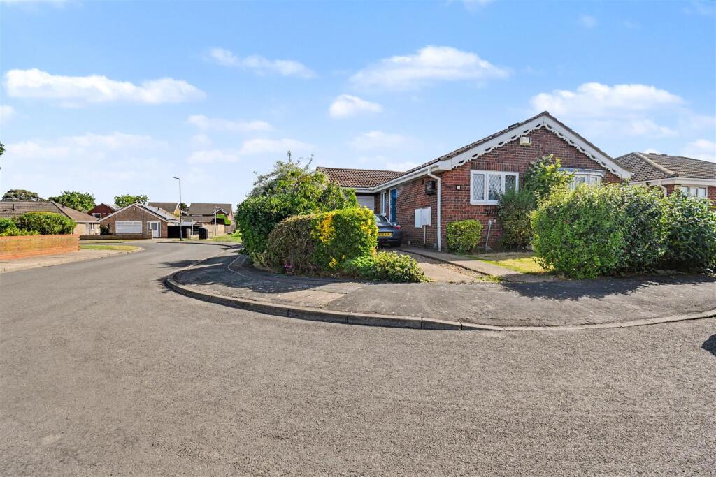 Main image of property: Billinghay Court, Cleethorpes