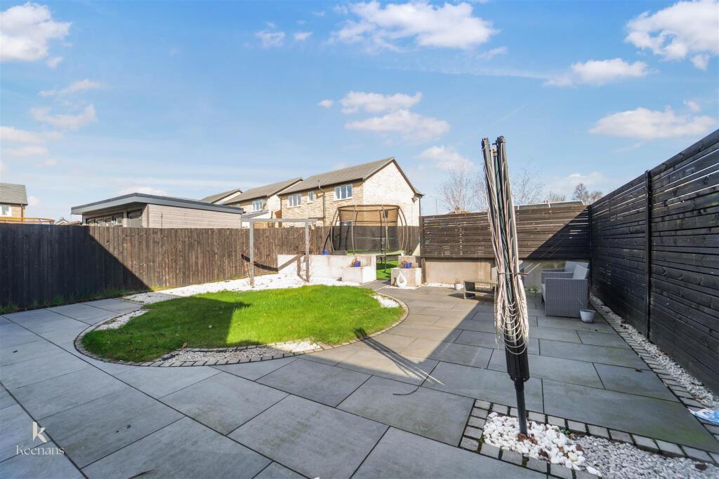 House in Burnley, Habergham - More