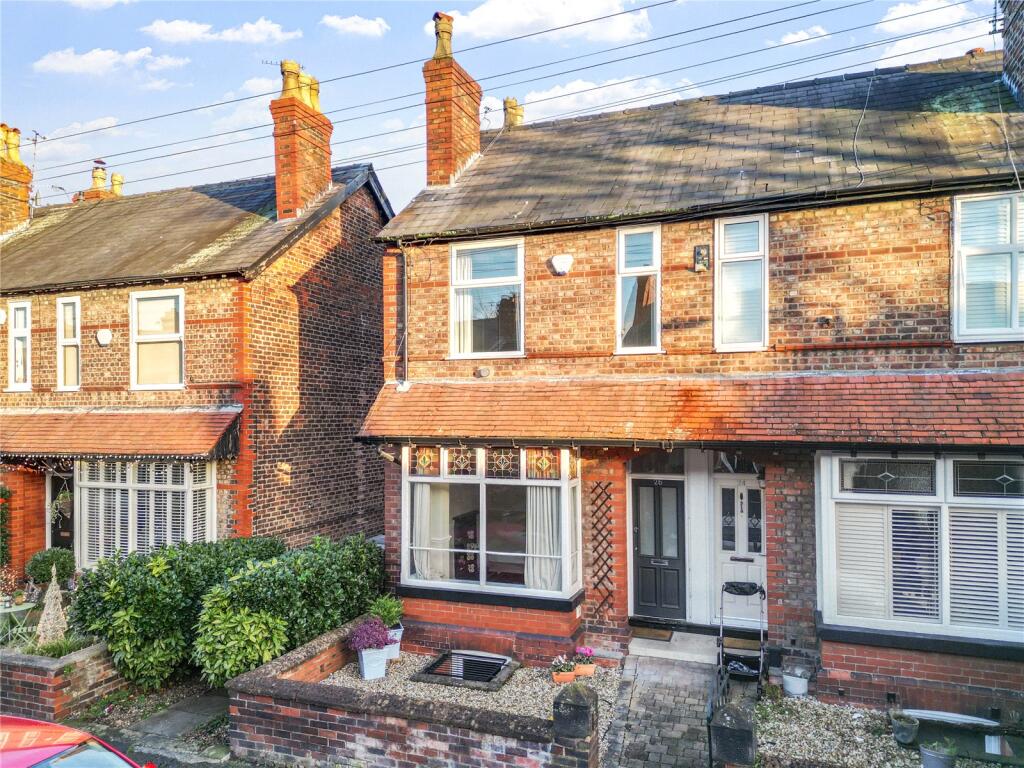 Main image of property: Oak Road, Hale, Altrincham, Greater Manchester, WA15