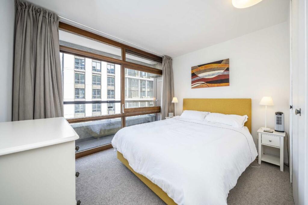 Apartment in London, City of London - View 5
