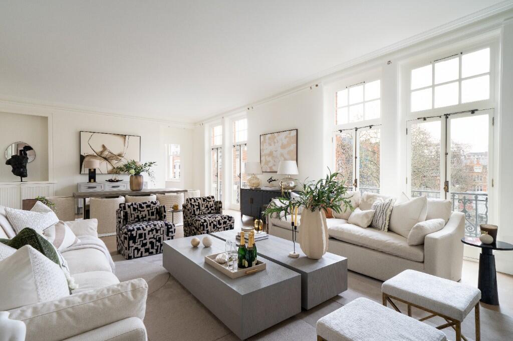 Main image of property: South Street, London, W1K