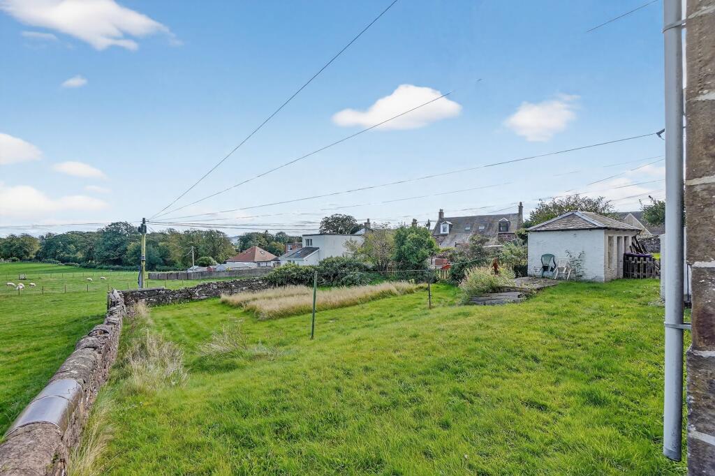 2d Park View, Maybole, KA19 7HR photo 4