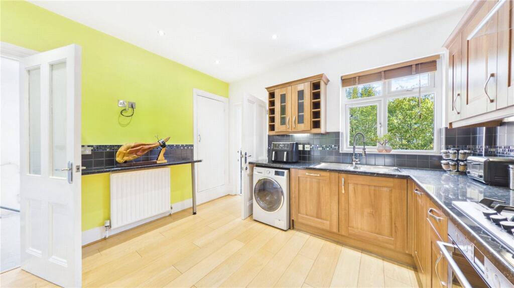 Apartment in London - View 4
