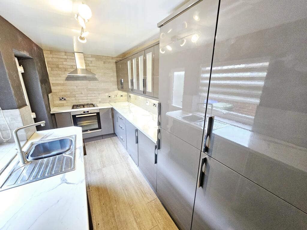 House in Scarborough, North Yorkshire - More