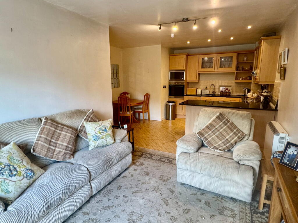 Apartment in Leeds, Wetherby - View 5