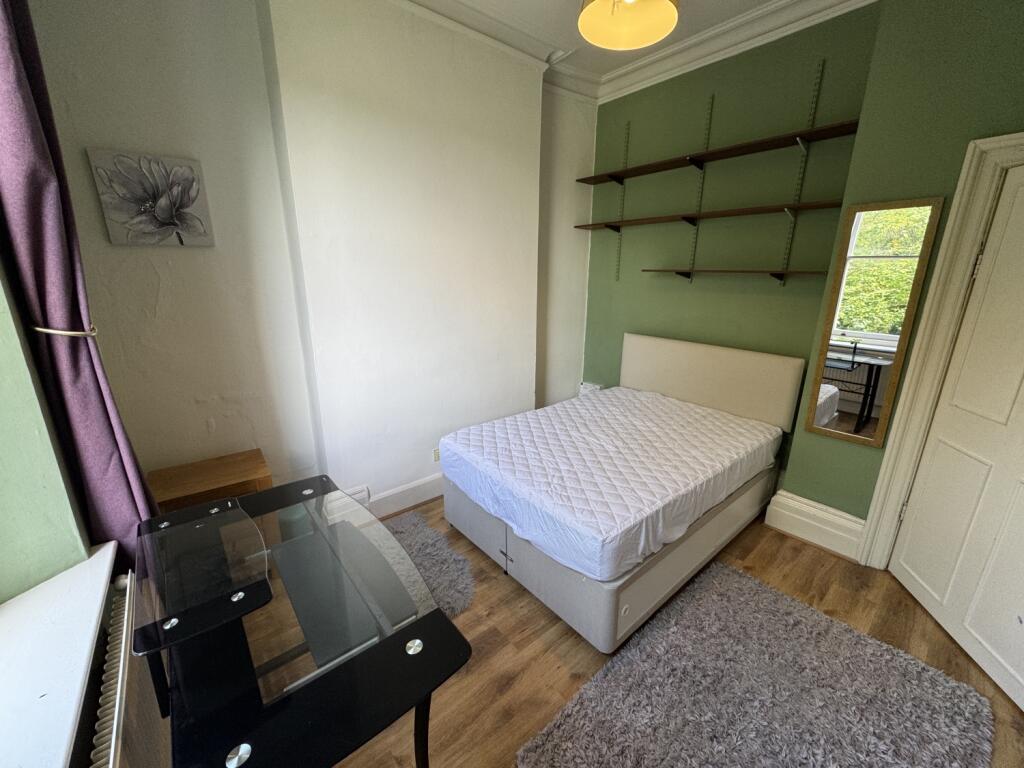 2 bedroom ground floor flat for rent
