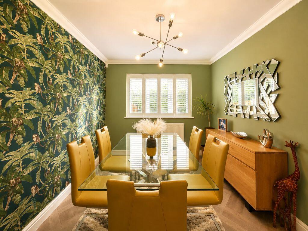 House in Lichfield, Burntwood - View 4
