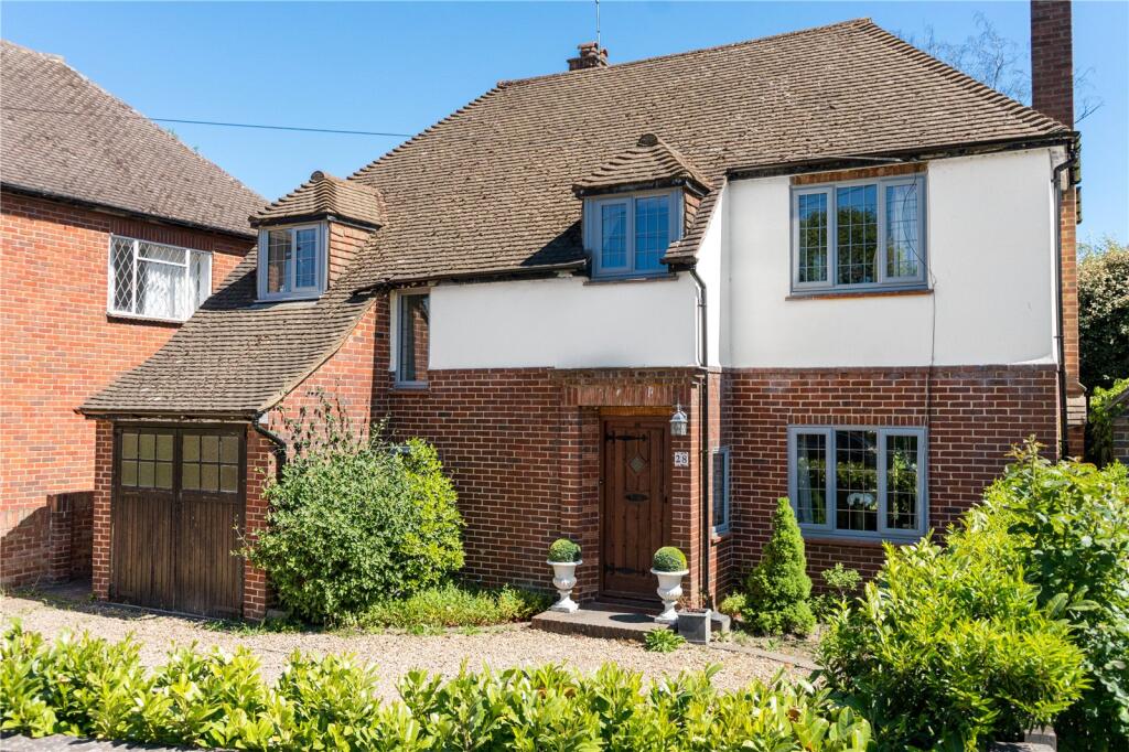Main image of property: Queens Avenue, Byfleet, West Byfleet, Surrey, KT14