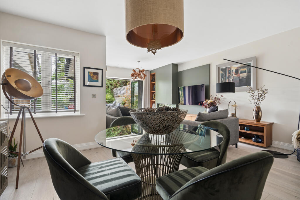 House in Aston Clinton, Buckinghamshire - View 5