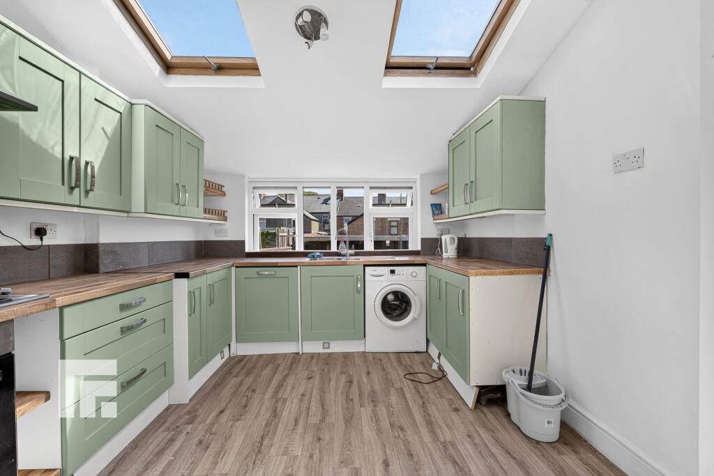 Hilda Street, Barry, CF62 photo 4