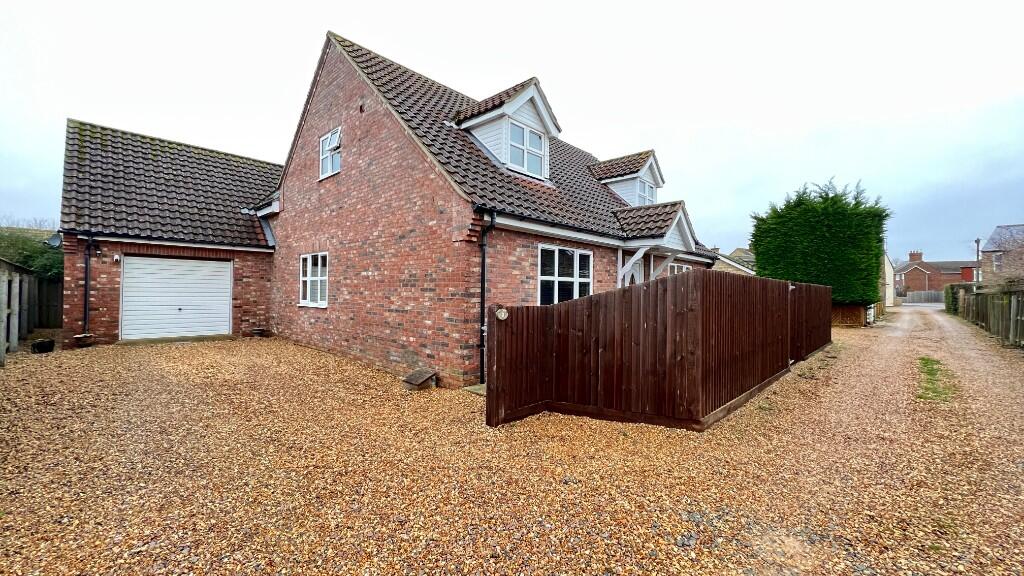 4-bed detached on Staceys Way, March, Cambridgeshire, PE15, £330,000