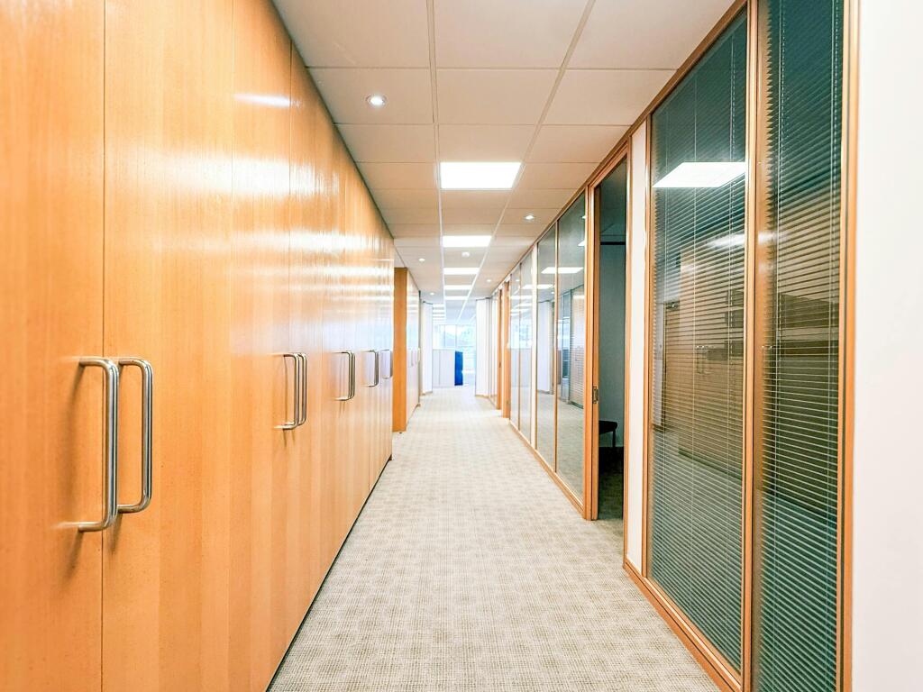 Merlin court_office building for sale-14.jpg