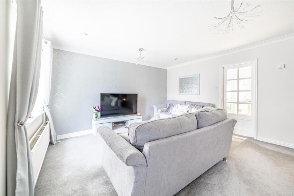 Nuneaton Way, The Boltons, NE5 photo 4