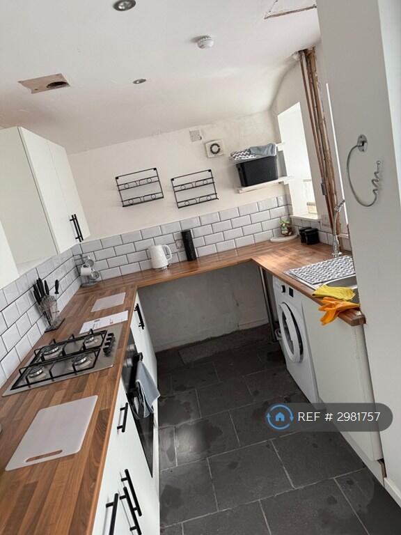 House in Blackburn - View 3