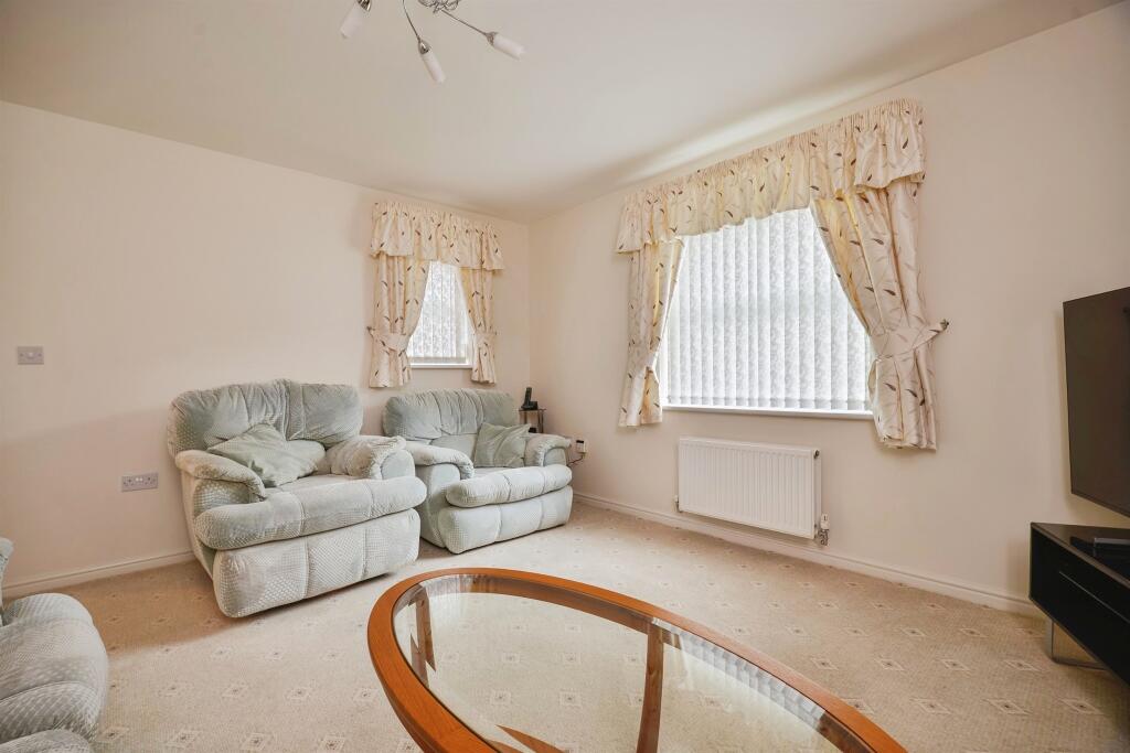 House in Stockton-on-Tees - More