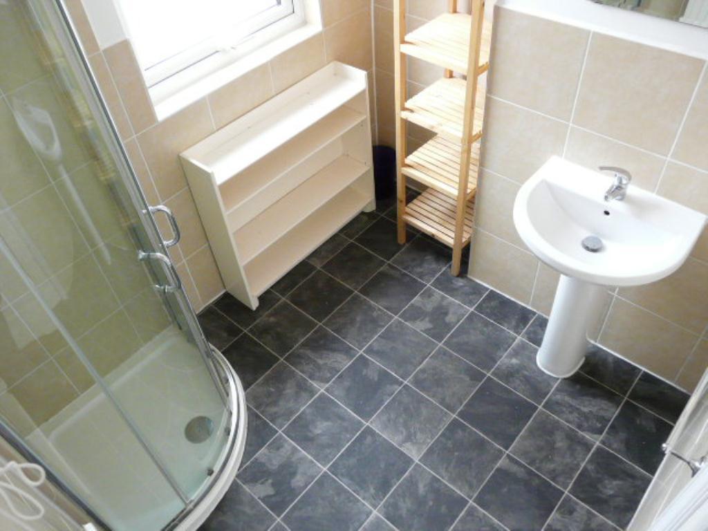 Apartment in Nottingham, Beeston - View 5