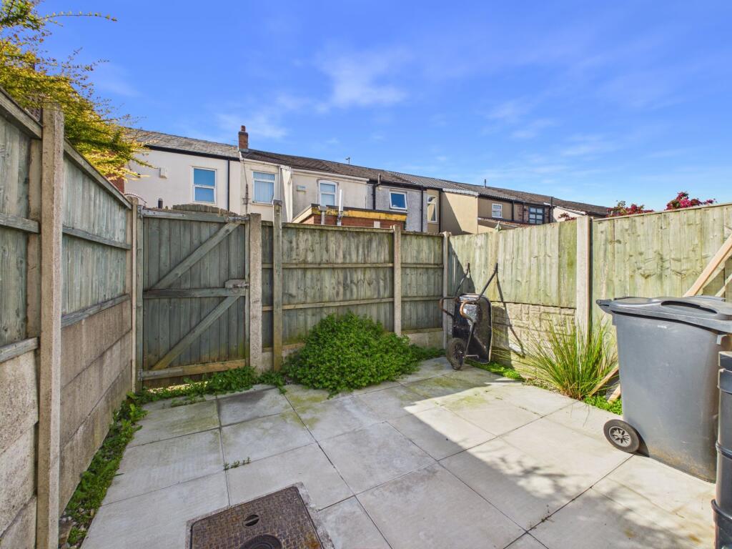 Field Street, Skelmersdale, WN8 photo 4