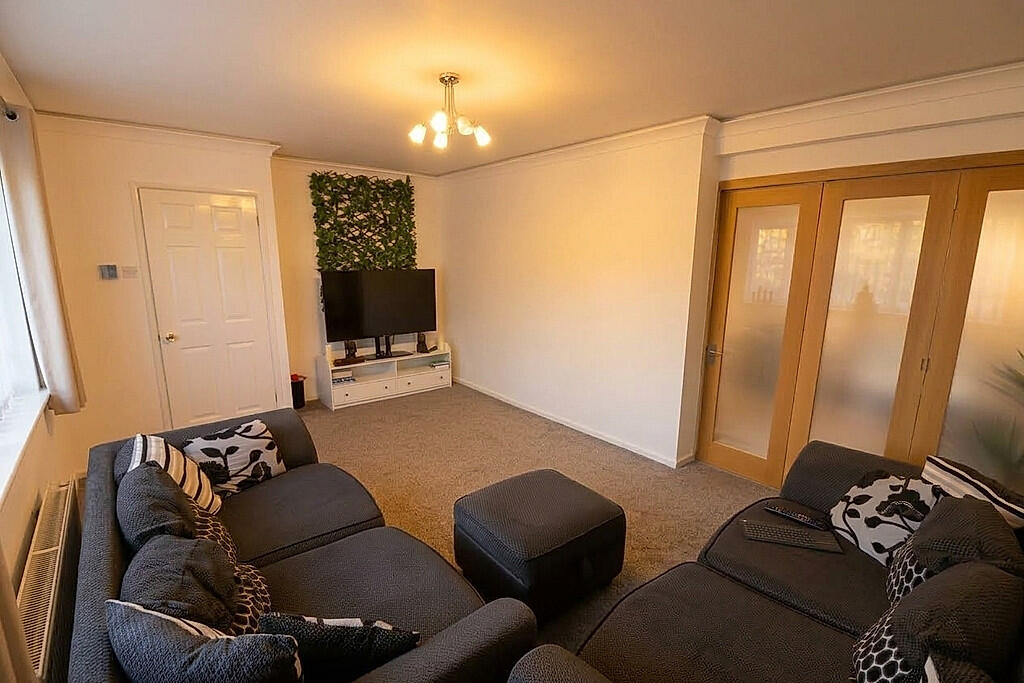 House in Chesterfield, Brimington - View 3