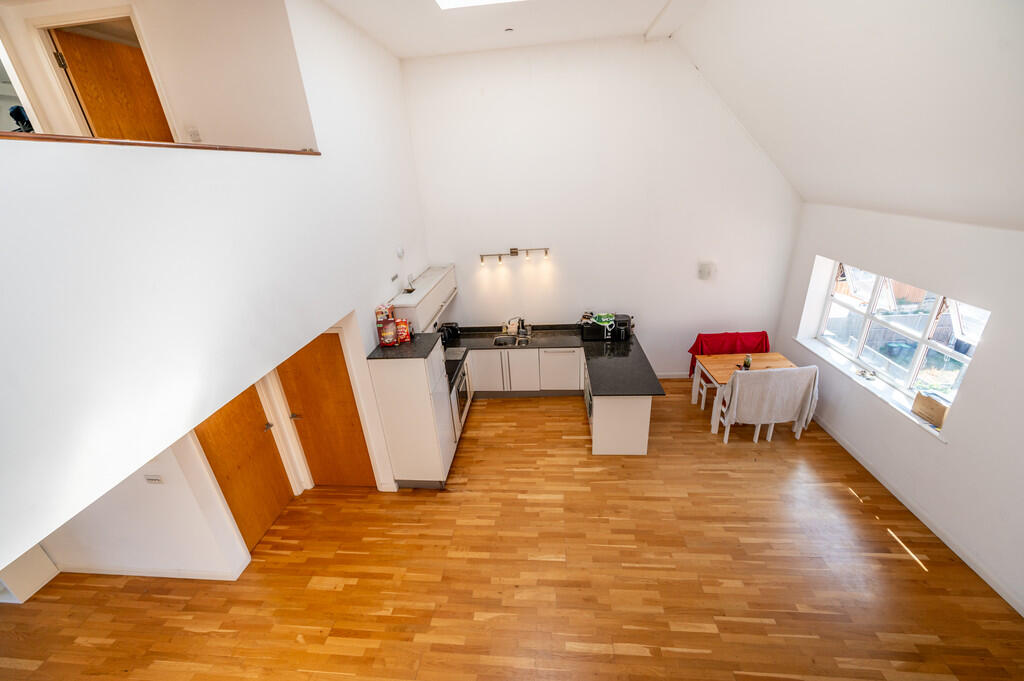 Apartment in Portsmouth - More