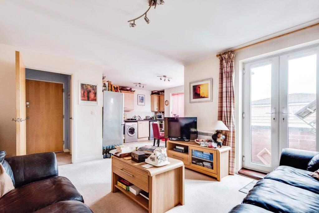 Brock End, Swindon, Wiltshire, SN1 photo 3