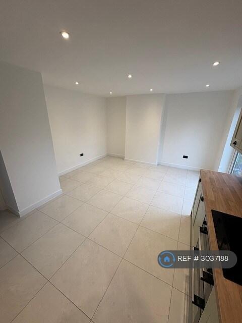 House in Stevenage - View 2
