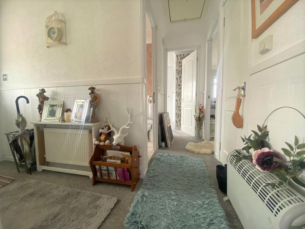 Woodbine Close, Waltham Abbey photo 2