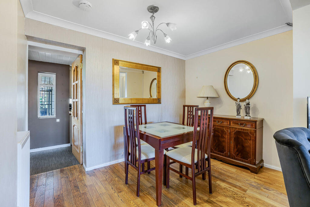 Birch Hill Crescent, Rochdale photo 3