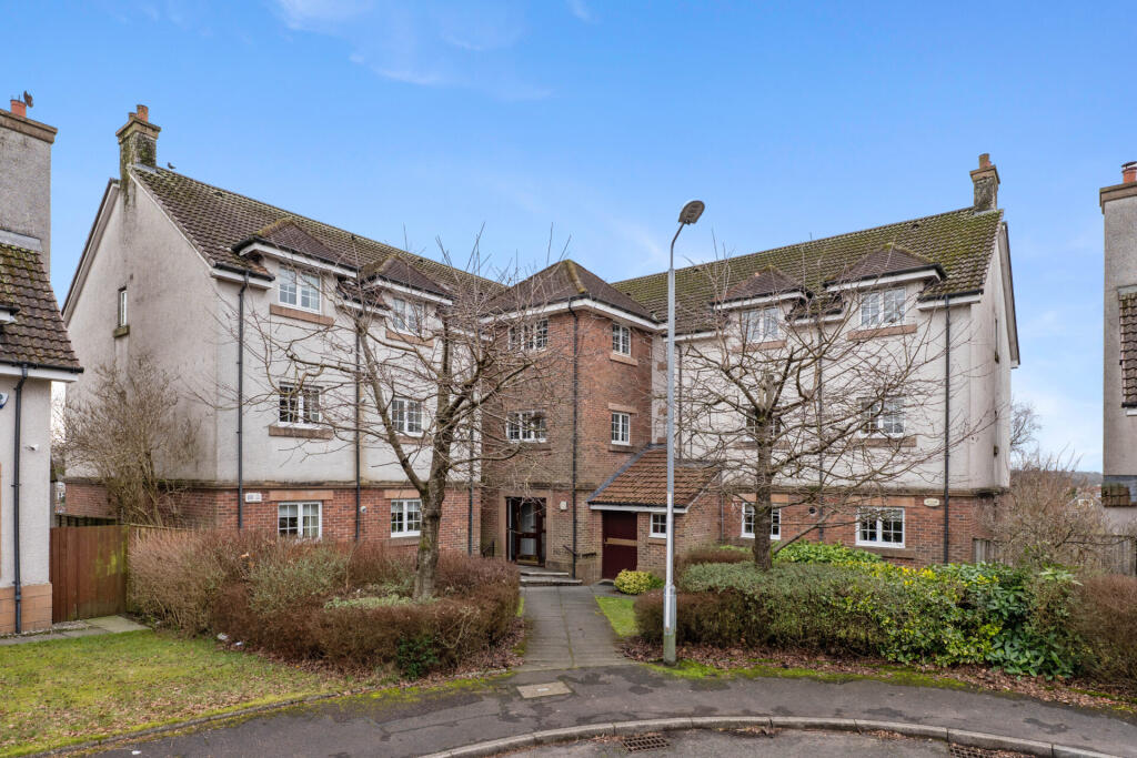 Main image of property: 13 Kessington Square, Bearsden, G61 2QQ