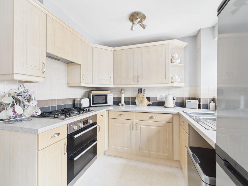 Ashleigh Avenue, Sutton-In-Ashfield, Nottinghamshire photo 4