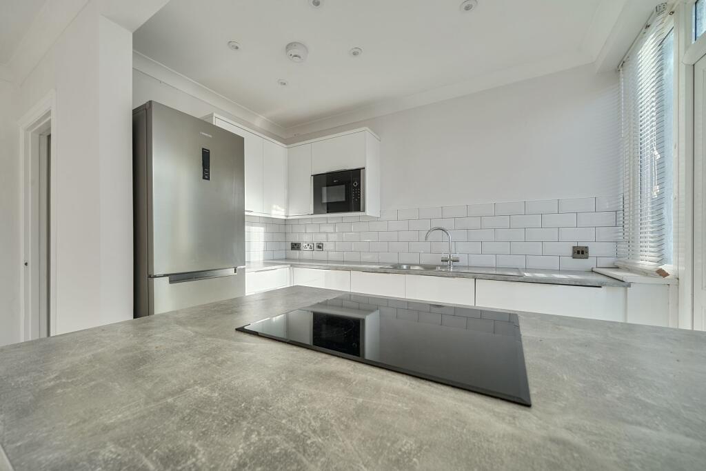 House in Plymouth, Cattedown - View 4