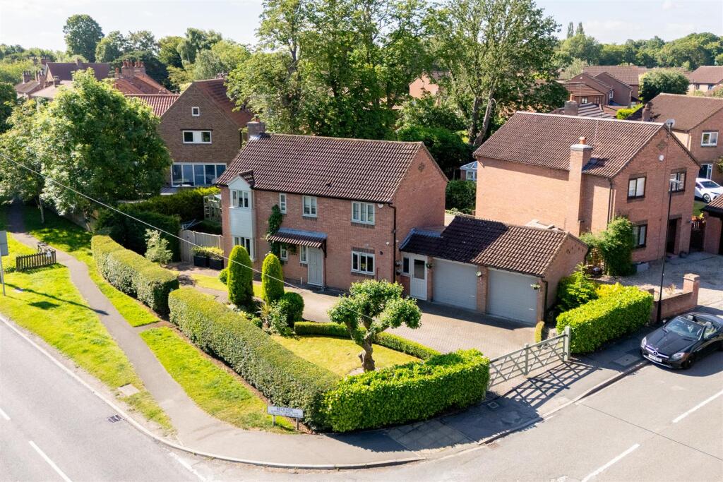 Main image of property: Beckside, Elvington, York, YO41 4BE