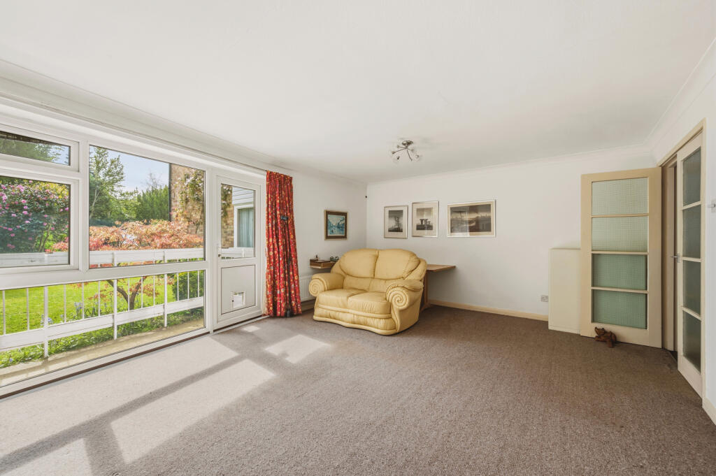 Apartment in London, Royal Borough of Kingston upon Thames - View 2