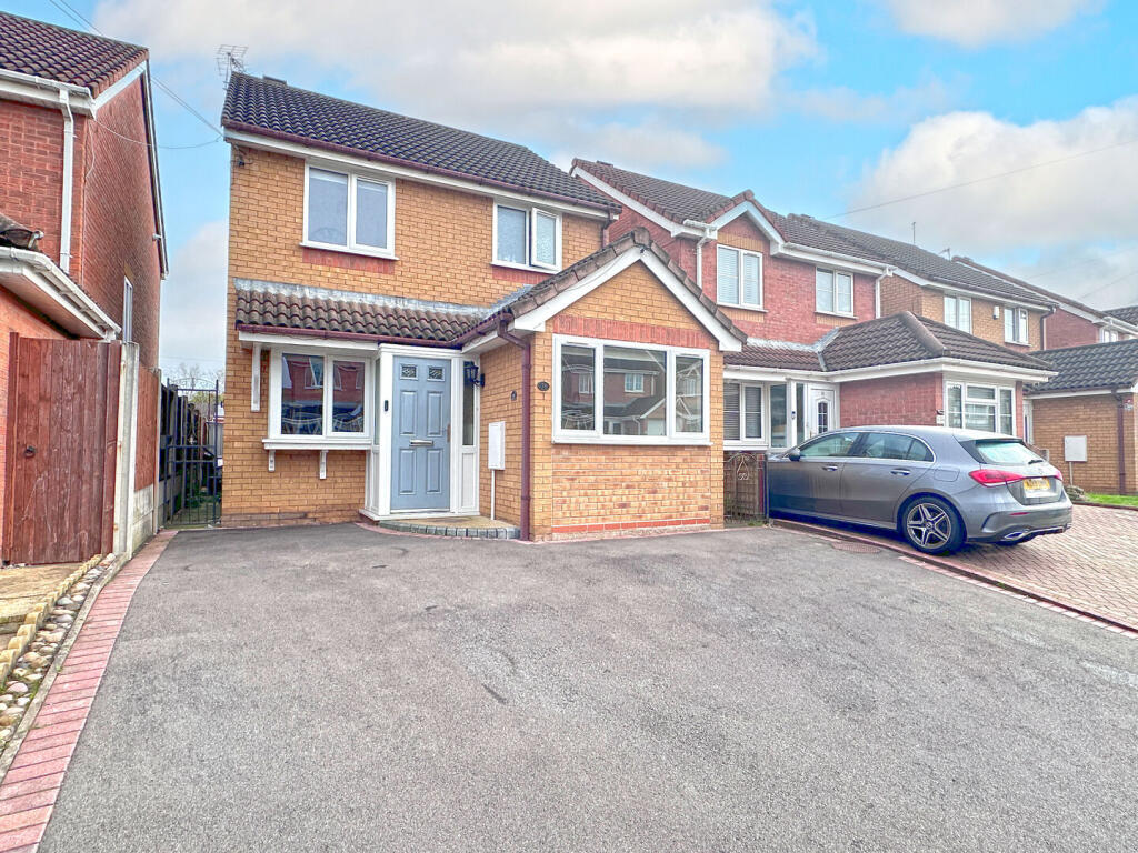 4-bed detached on Brookfield Way, TIPTON, DY4 0NE, £270,000