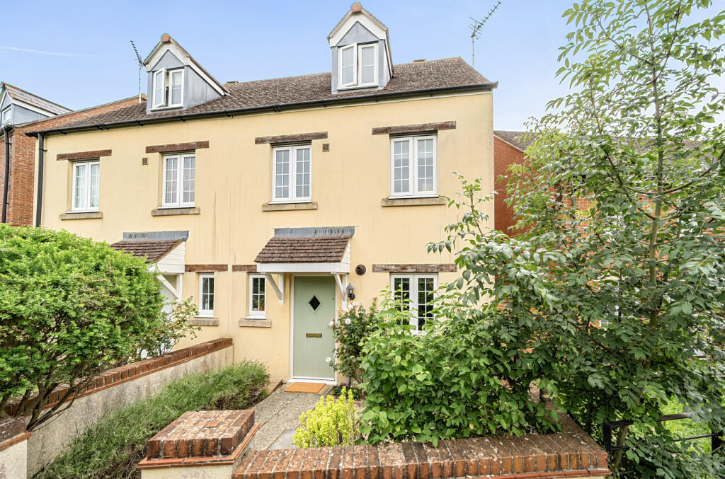 Main image of property: Milbury Walk, Haydon Wick, Swindon