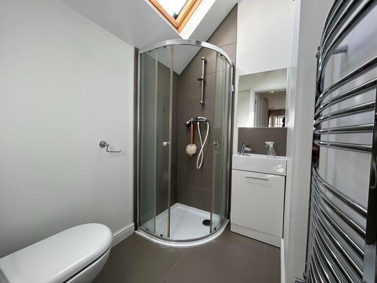 Apartment in Sevenoaks, Kippington - View 4