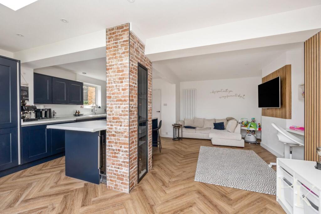 House in Brighton - View 5