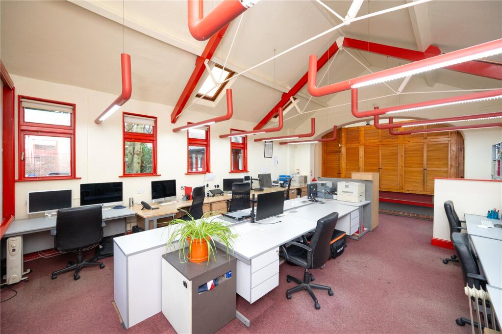 House in St Albans, Bernards Heath - View 2