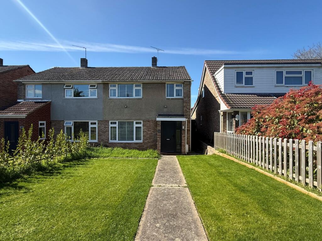 Main image of property: Dunster Gardens, Nailsea, Bristol, Somerset, BS48