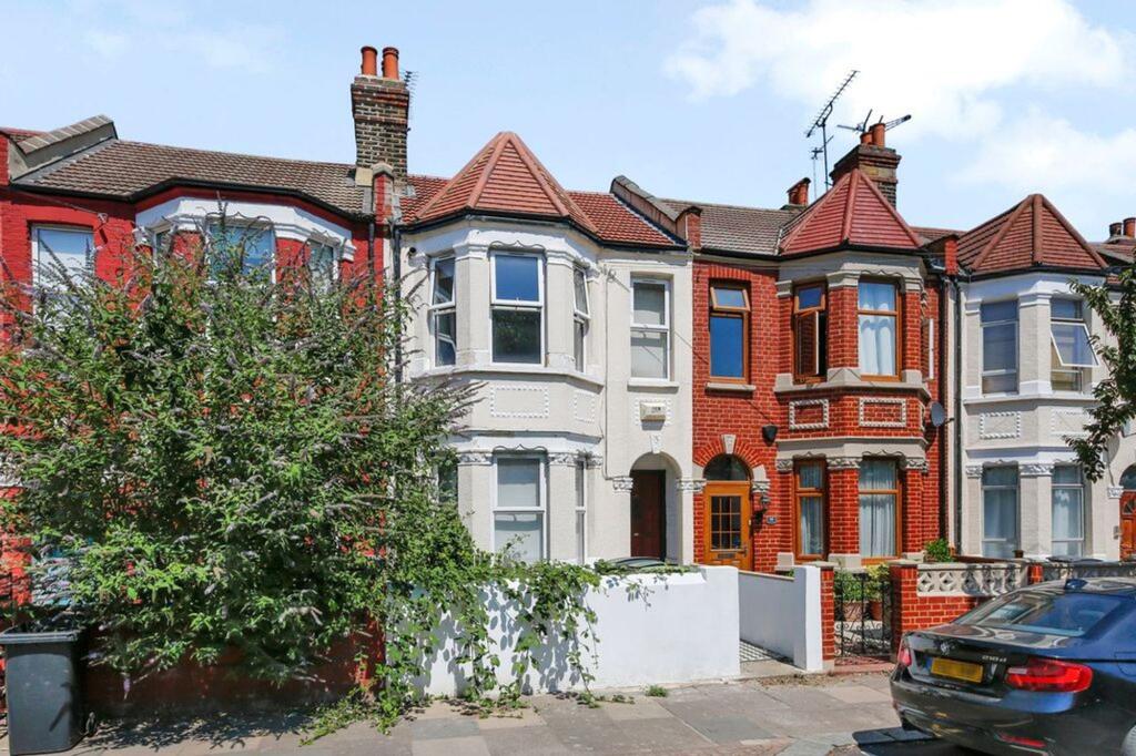 Main image of property: Stanhope Gardens, London, N4