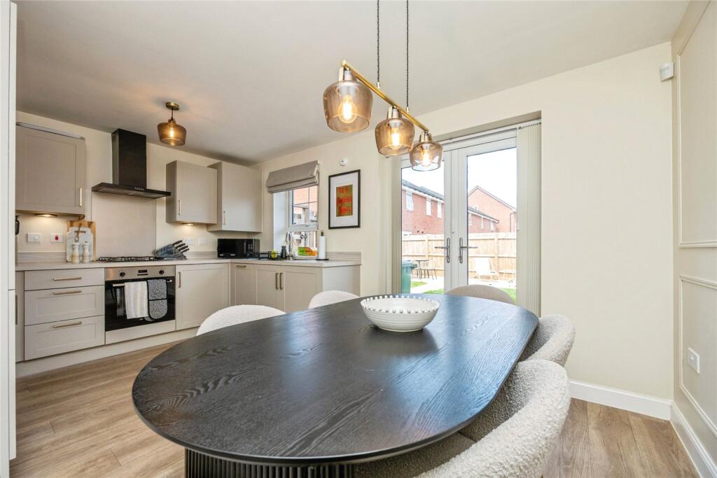 Axminster Drive, Stourport-on-Severn, Worcestershire, DY13 - Widok 6